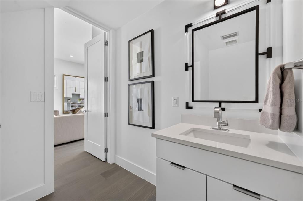 En Venta: $1,339,000 (3 camas, 3 baños, 2377 Pies cuadrados)