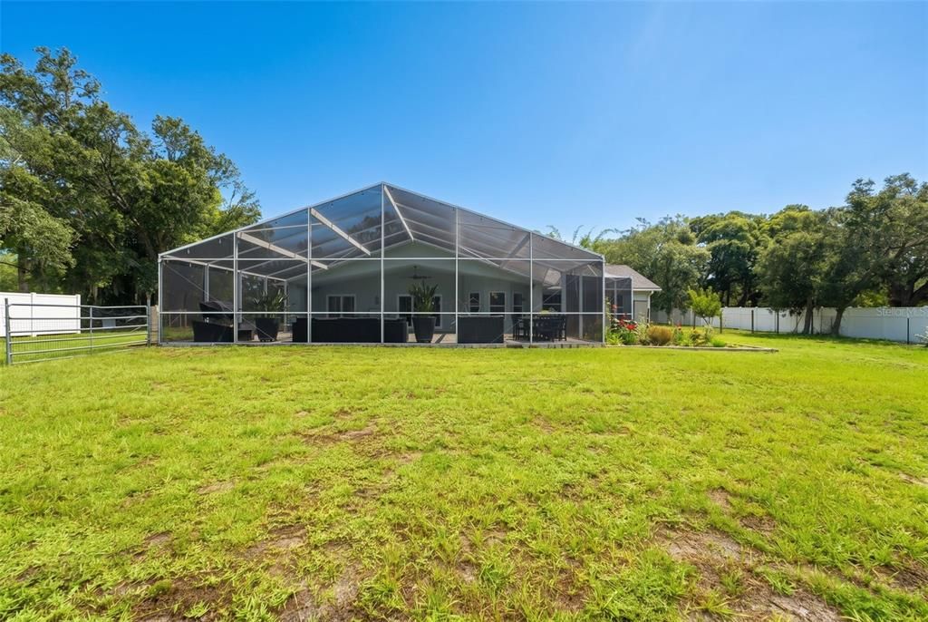 На продажу: $749,900 (6 спален, 3 ванн, 2620 Квадратных фут)