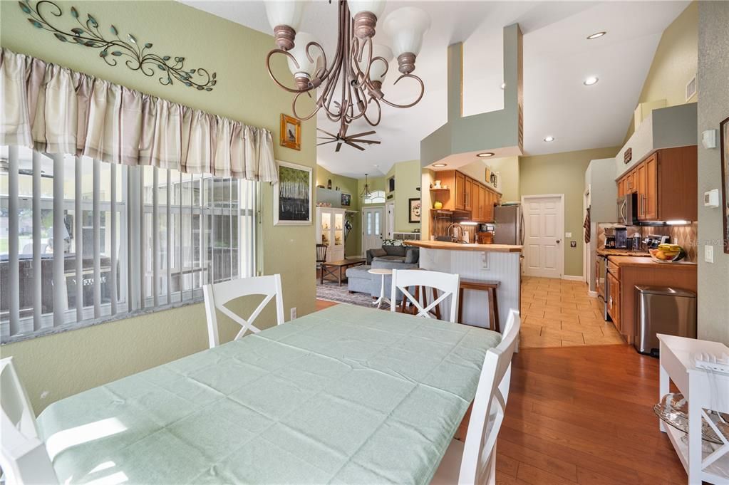 For Sale: $329,900 (4 beds, 2 baths, 1917 Square Feet)