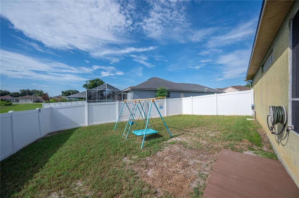For Sale: $329,900 (4 beds, 2 baths, 1917 Square Feet)