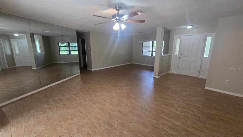 For Sale: $590,000 (4 beds, 3 baths, 2656 Square Feet)