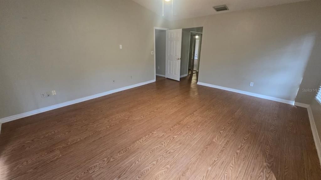 For Sale: $590,000 (4 beds, 3 baths, 2656 Square Feet)