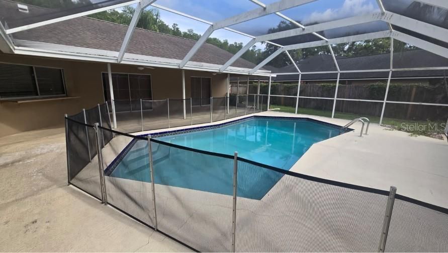For Sale: $590,000 (4 beds, 3 baths, 2656 Square Feet)