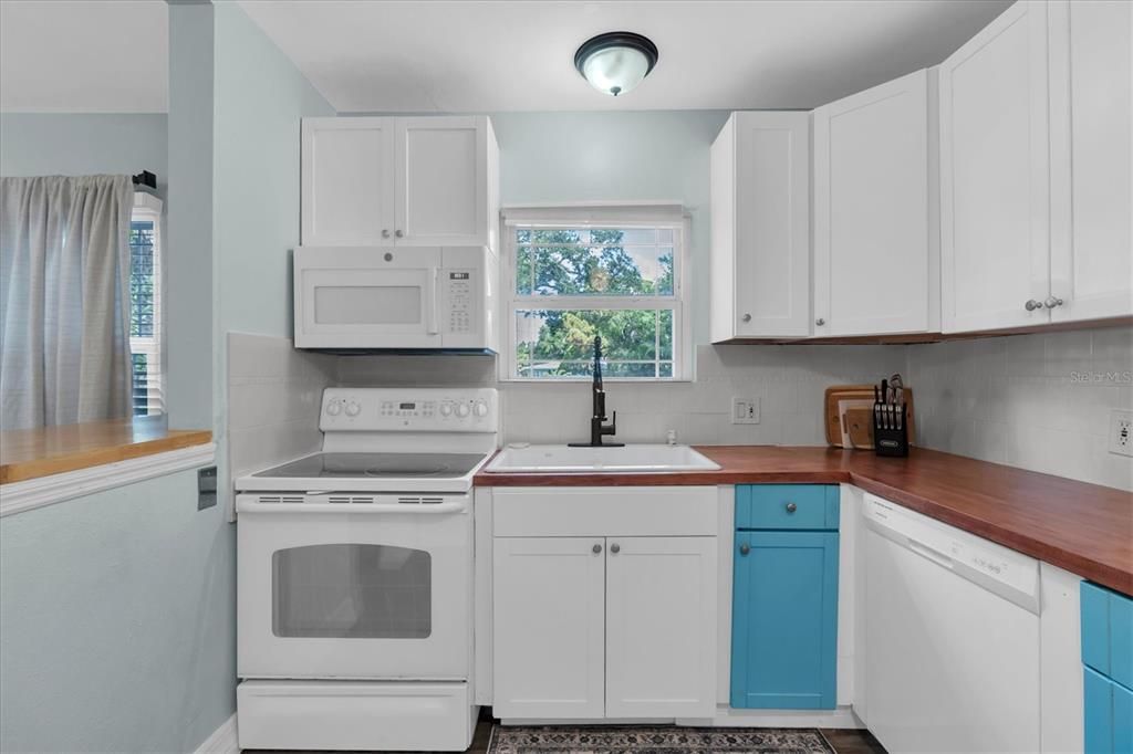 En Venta: $305,000 (2 camas, 1 baños, 780 Pies cuadrados)