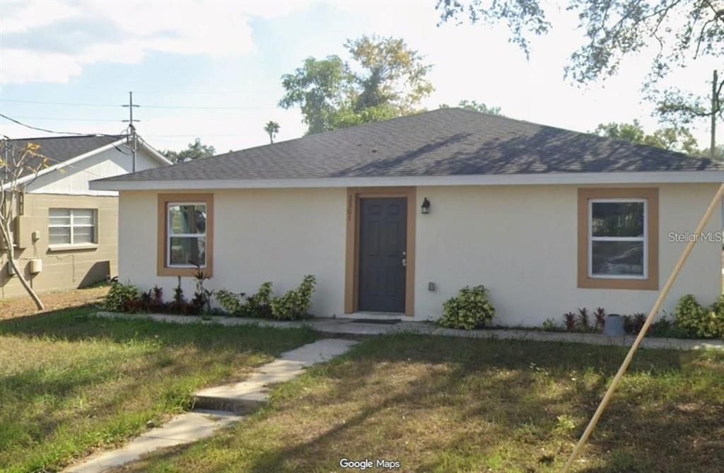 For Sale: $400,000 (4 beds, 4 baths, 1332 Square Feet)