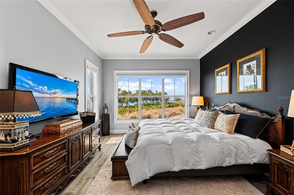 For Sale: $1,650,000 (4 beds, 3 baths, 2214 Square Feet)