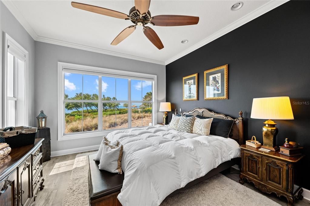 For Sale: $1,650,000 (4 beds, 3 baths, 2214 Square Feet)