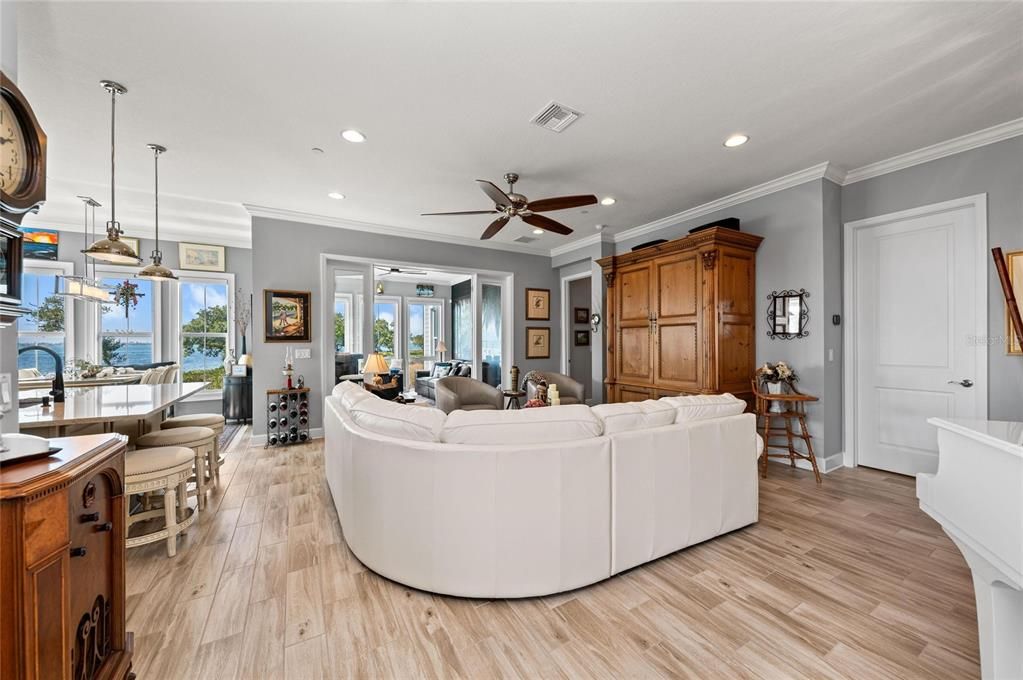 For Sale: $1,650,000 (4 beds, 3 baths, 2214 Square Feet)