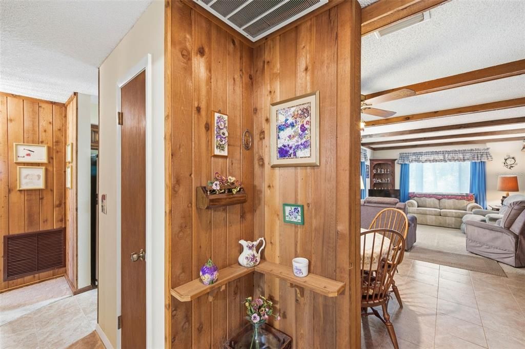 На продажу: $425,000 (3 спален, 2 ванн, 1424 Квадратных фут)