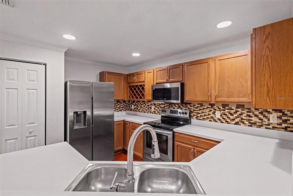 For Sale: $244,900 (3 beds, 2 baths, 1573 Square Feet)