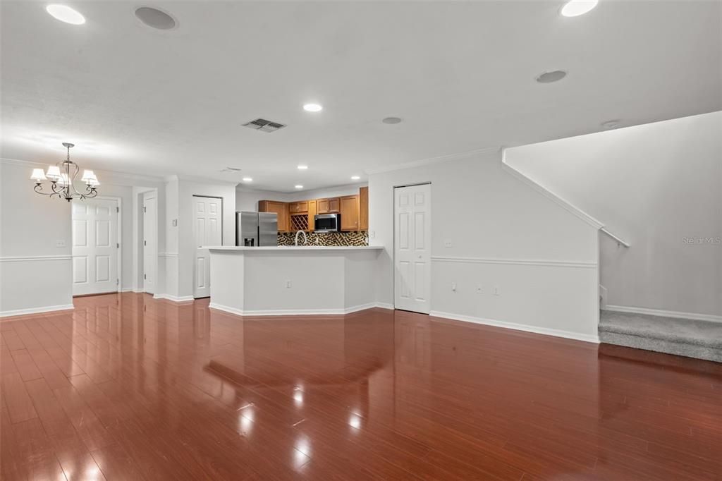 For Sale: $244,900 (3 beds, 2 baths, 1573 Square Feet)