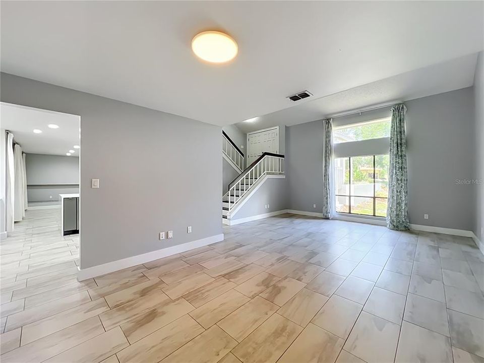 En Venta: $540,000 (4 camas, 2 baños, 2237 Pies cuadrados)