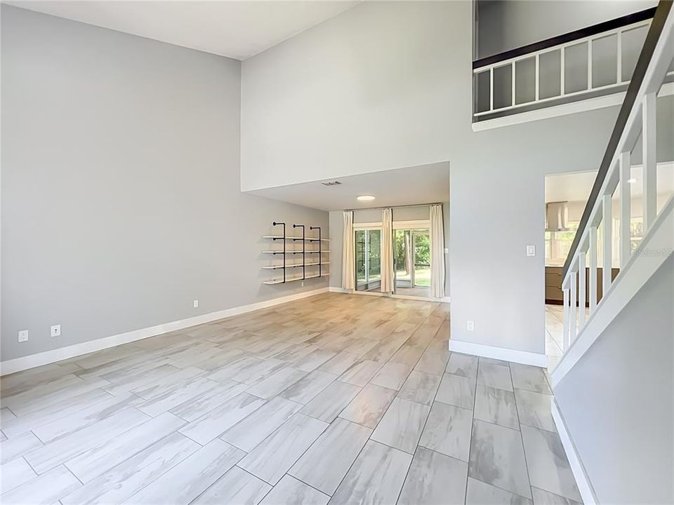 En Venta: $540,000 (4 camas, 2 baños, 2237 Pies cuadrados)