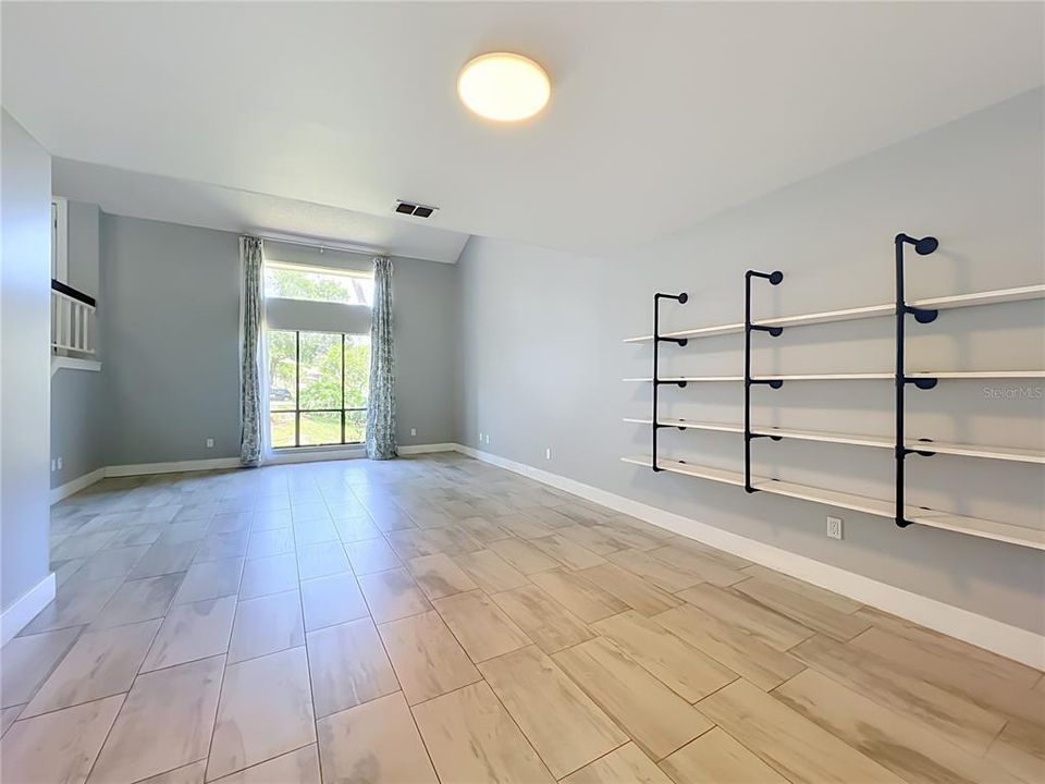 En Venta: $540,000 (4 camas, 2 baños, 2237 Pies cuadrados)