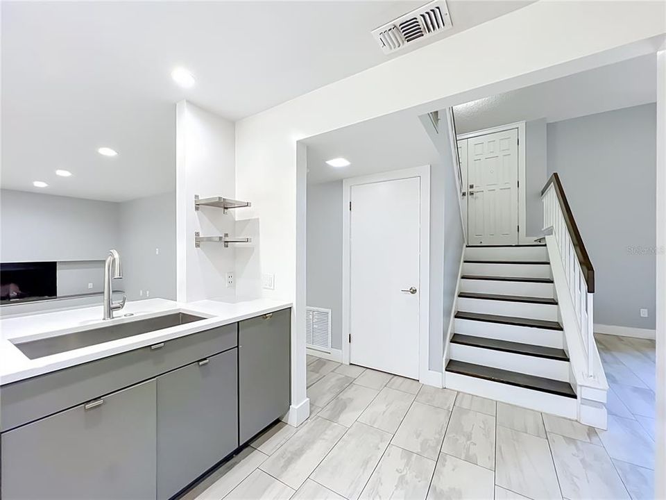 En Venta: $540,000 (4 camas, 2 baños, 2237 Pies cuadrados)