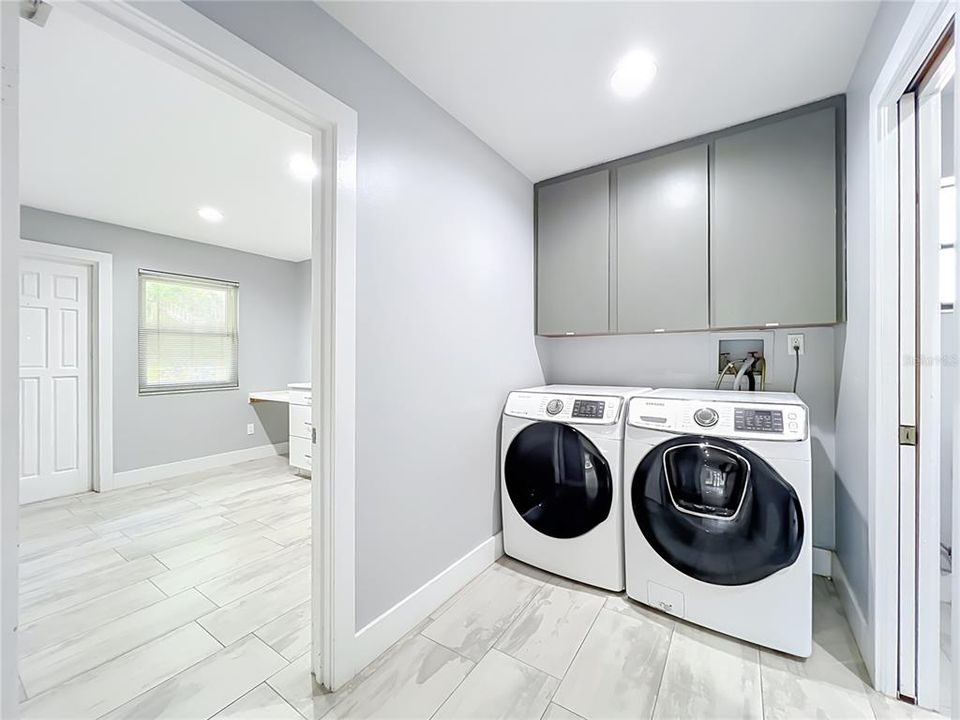 En Venta: $540,000 (4 camas, 2 baños, 2237 Pies cuadrados)