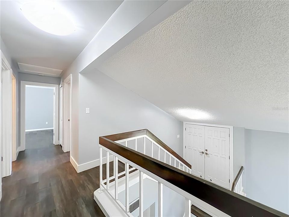 En Venta: $540,000 (4 camas, 2 baños, 2237 Pies cuadrados)