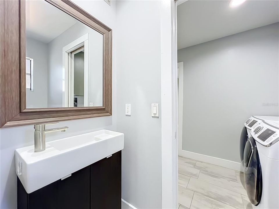 En Venta: $540,000 (4 camas, 2 baños, 2237 Pies cuadrados)