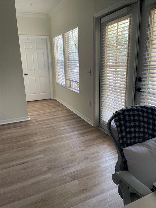 For Rent: $1,700 (1 beds, 1 baths, 838 Square Feet)