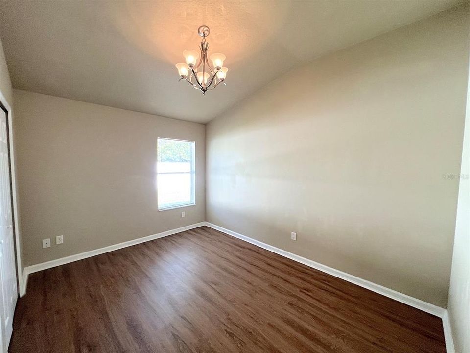 For Rent: $1,900 (4 beds, 3 baths, 1927 Square Feet)