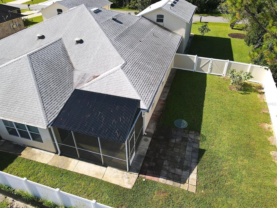 For Rent: $1,900 (4 beds, 3 baths, 1927 Square Feet)