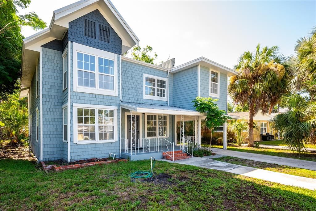 For Sale: $445,000 (3 beds, 3 baths, 2144 Square Feet)