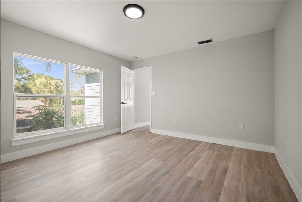 For Sale: $445,000 (3 beds, 3 baths, 2144 Square Feet)