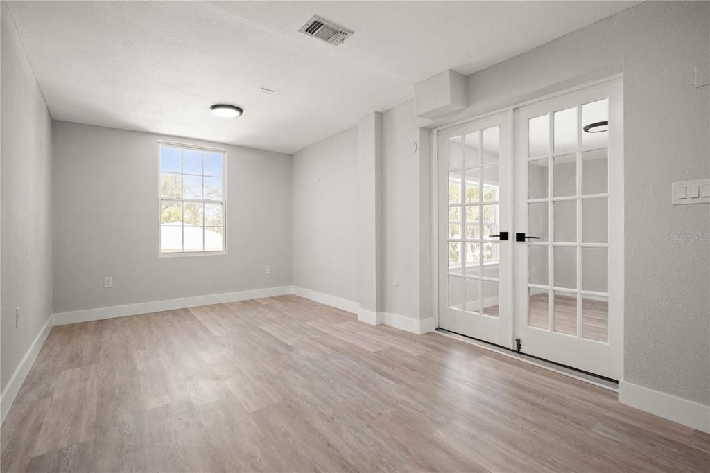 For Sale: $445,000 (3 beds, 3 baths, 2144 Square Feet)