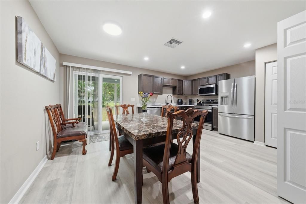 For Sale: $214,900 (3 beds, 2 baths, 1343 Square Feet)