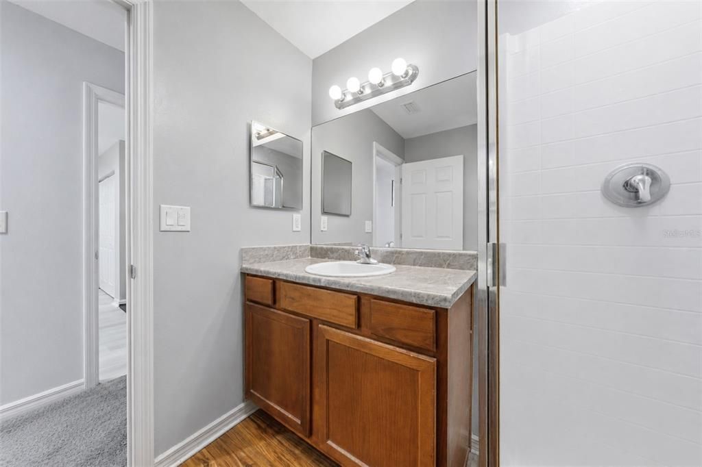 For Sale: $214,900 (3 beds, 2 baths, 1343 Square Feet)