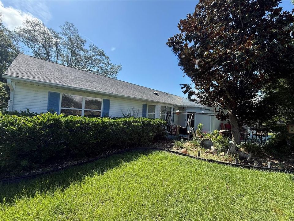 For Sale: $325,000 (2 beds, 2 baths, 2280 Square Feet)