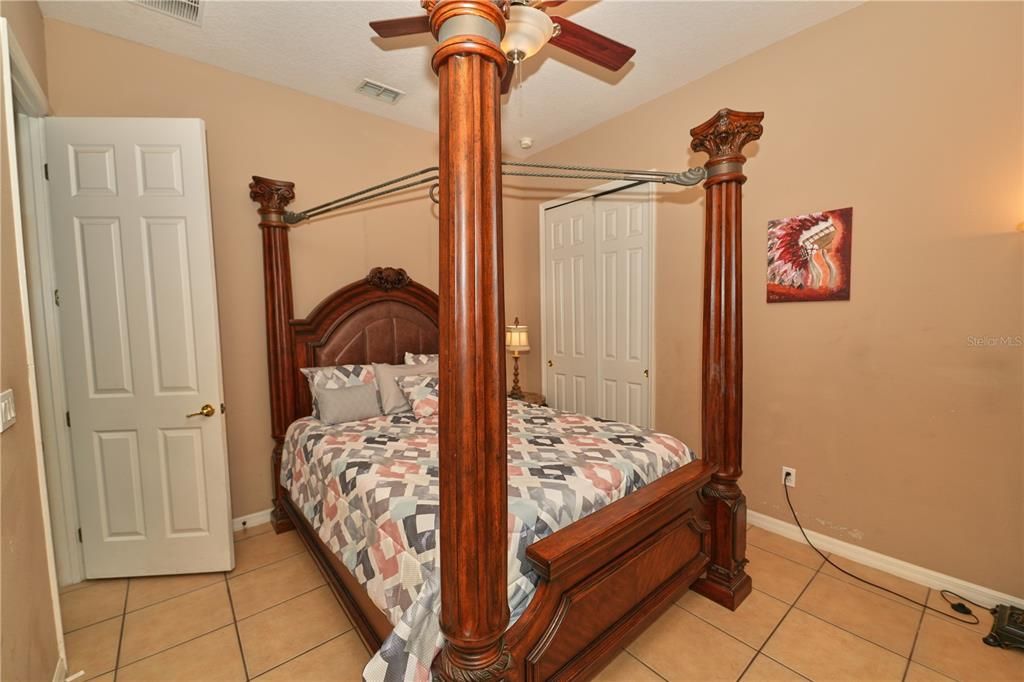En Venta: $635,000 (5 camas, 4 baños, 2833 Pies cuadrados)
