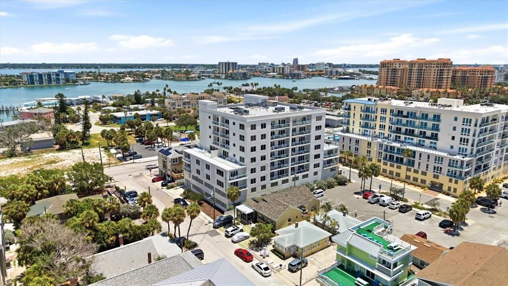 На продажу: $799,999 (3 спален, 3 ванн, 1393 Квадратных фут)