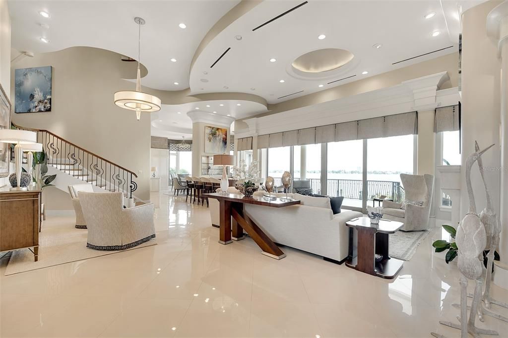 На продажу: $14,950,000 (4 спален, 4 ванн, 5843 Квадратных фут)