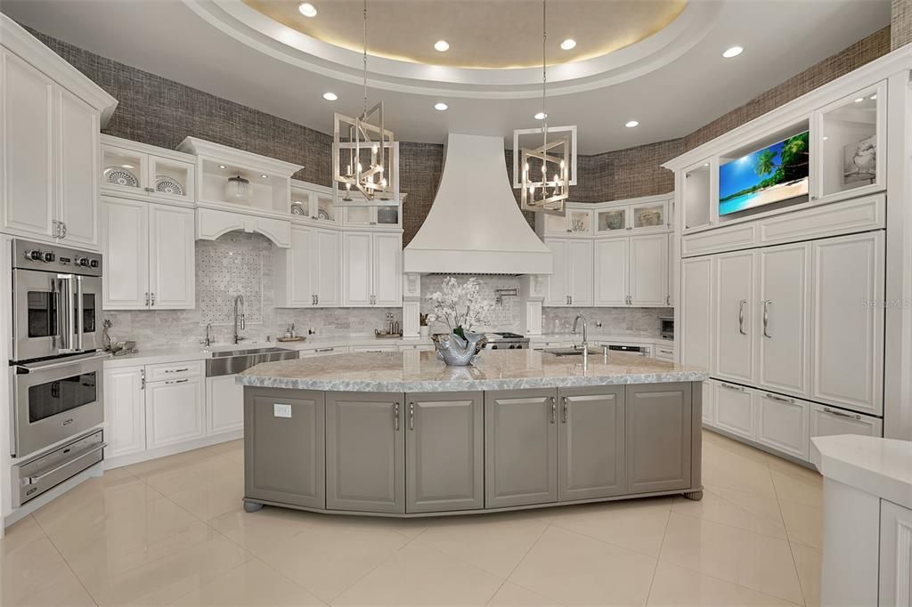 На продажу: $14,950,000 (4 спален, 4 ванн, 5843 Квадратных фут)