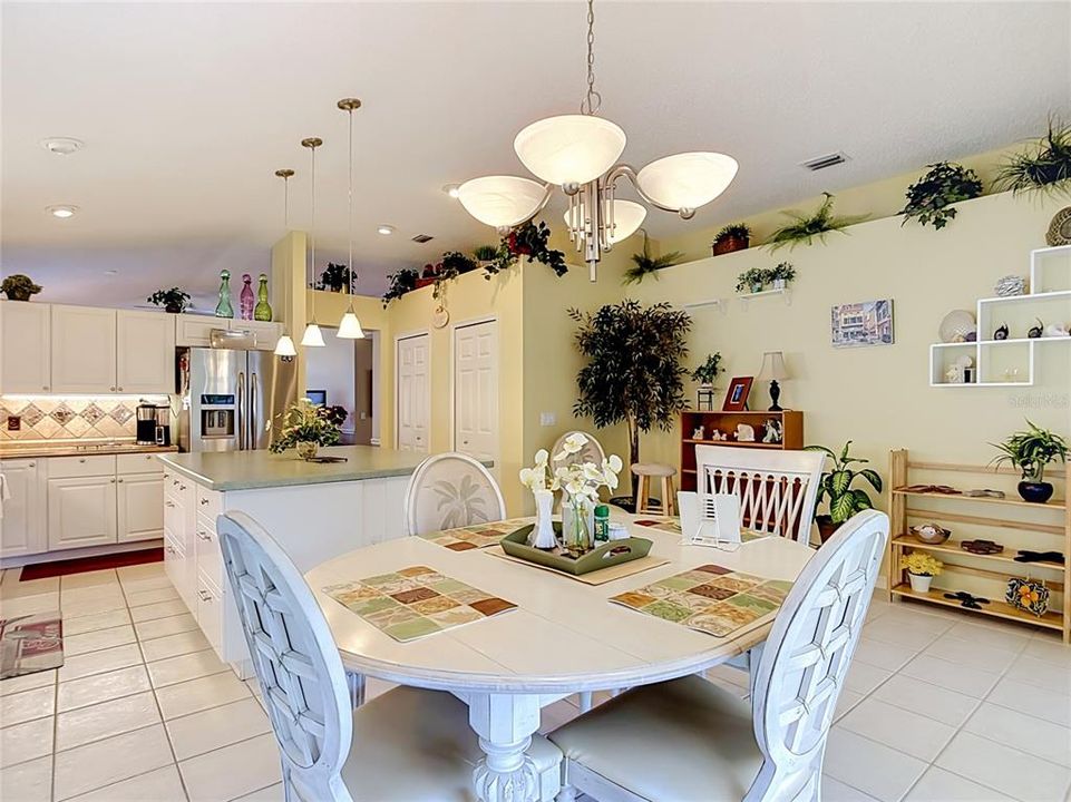 En Venta: $449,900 (3 camas, 2 baños, 1874 Pies cuadrados)