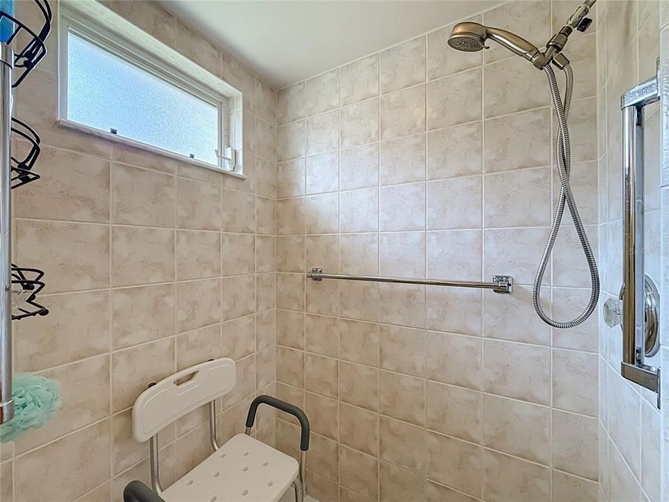 En Venta: $449,900 (3 camas, 2 baños, 1874 Pies cuadrados)