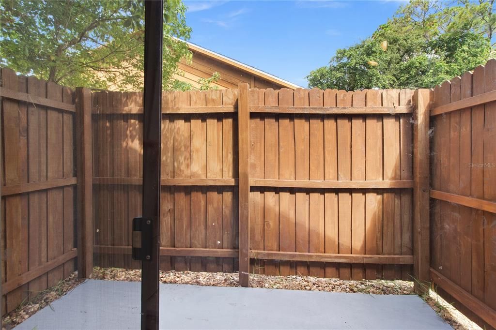 En Venta: $339,000 (2 camas, 2 baños, 1390 Pies cuadrados)