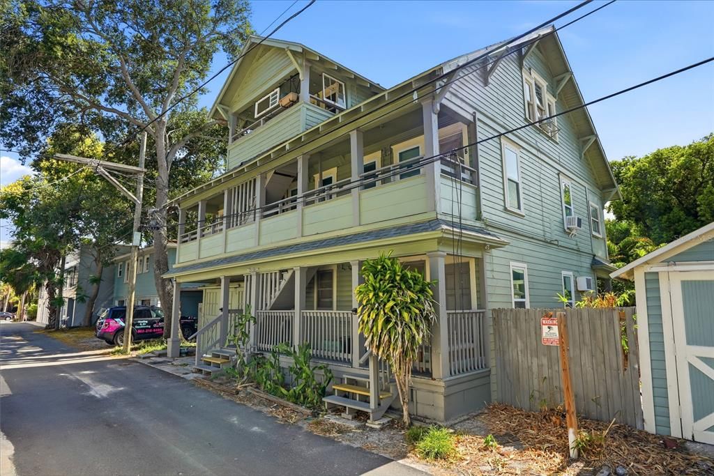 For Rent: $1,200 (0 beds, 1 baths, 250 Square Feet)