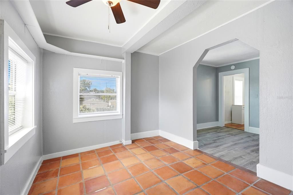 For Rent: $1,200 (0 beds, 1 baths, 250 Square Feet)