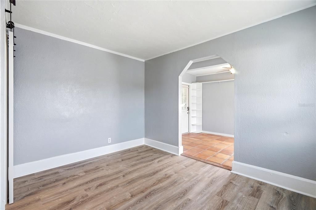 For Rent: $1,200 (0 beds, 1 baths, 250 Square Feet)