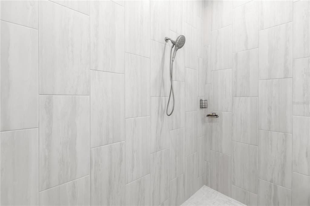 For Rent: $4,995 (4 beds, 3 baths, 3028 Square Feet)