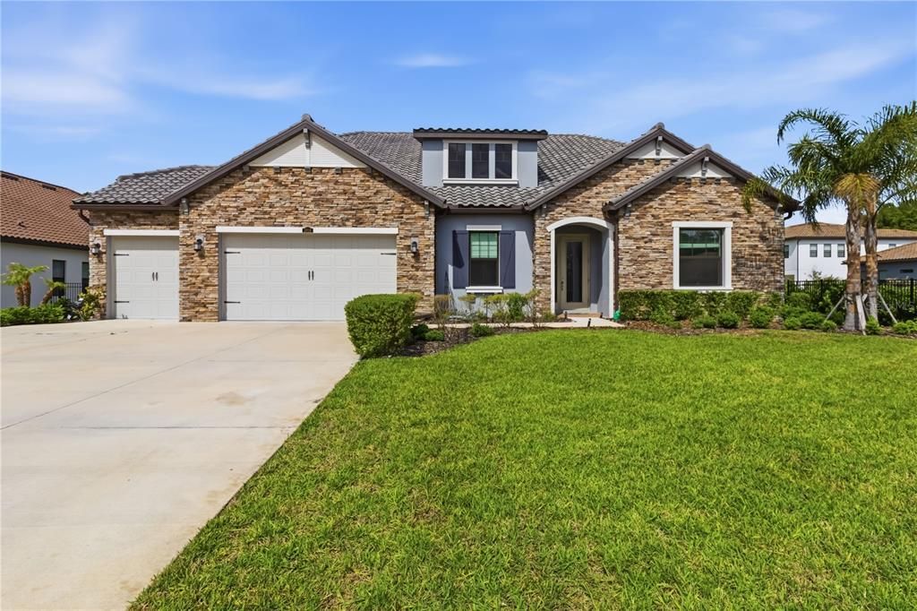 For Rent: $4,995 (4 beds, 3 baths, 3028 Square Feet)