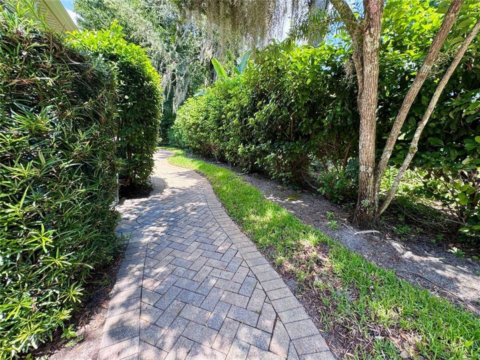 For Sale: $759,000 (3 beds, 2 baths, 2419 Square Feet)