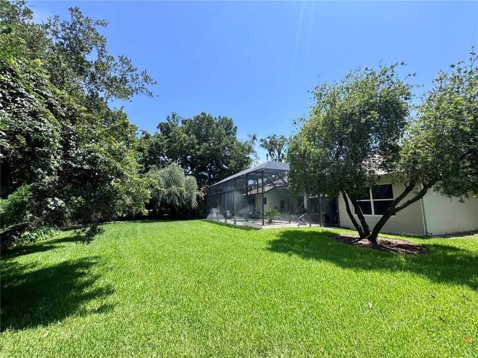 For Sale: $759,000 (3 beds, 2 baths, 2419 Square Feet)