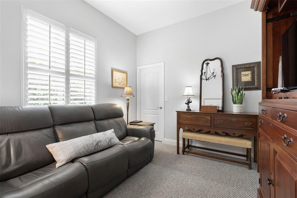 For Sale: $759,000 (3 beds, 2 baths, 2419 Square Feet)