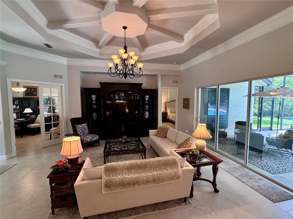 For Sale: $759,000 (3 beds, 2 baths, 2419 Square Feet)