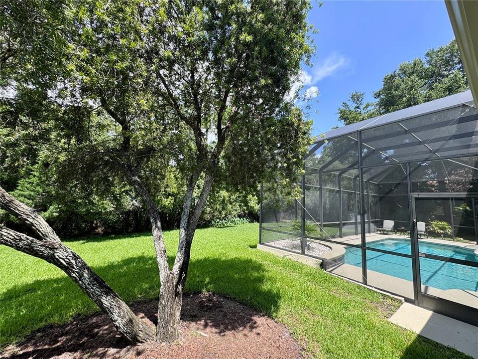For Sale: $759,000 (3 beds, 2 baths, 2419 Square Feet)