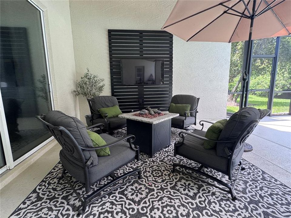 For Sale: $759,000 (3 beds, 2 baths, 2419 Square Feet)