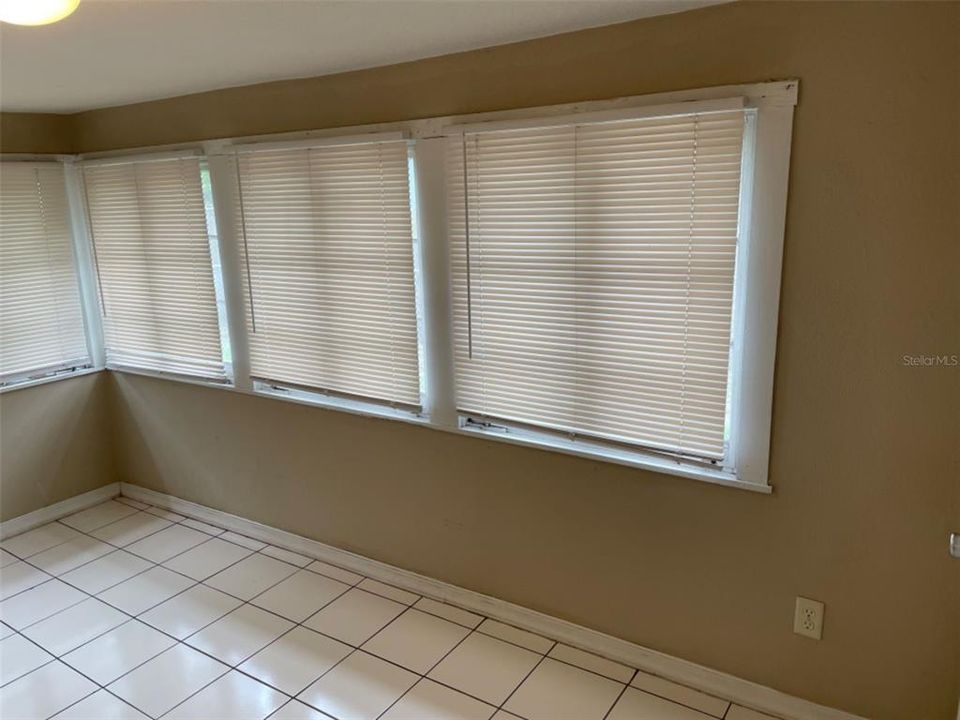 En Renta: $1,795 (3 camas, 1 baños, 704 Pies cuadrados)